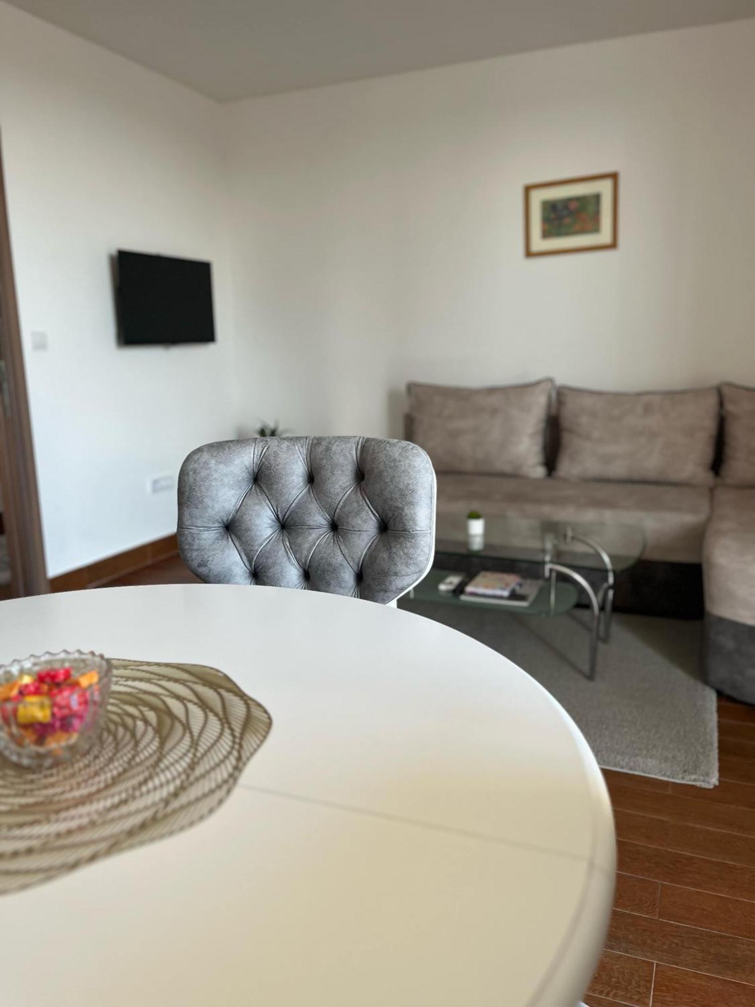 Surcin Apartment Ledine Exteriör bild
